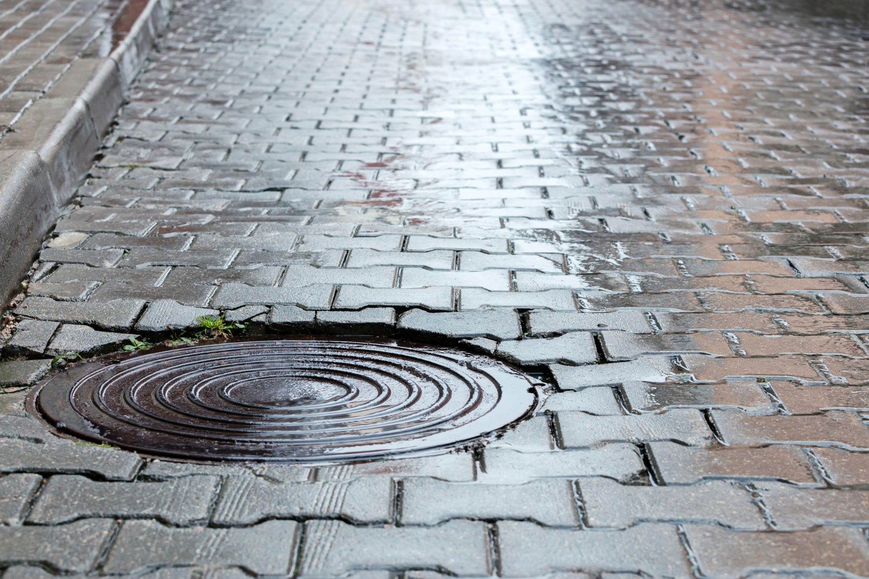 Don’t step on a manhole